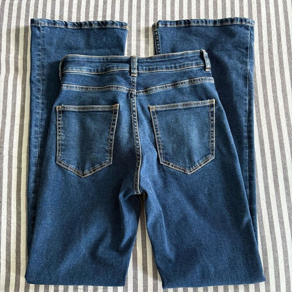 NWOT H&M Divided Flared High Jeans Size 4 - Picture 3 of 7